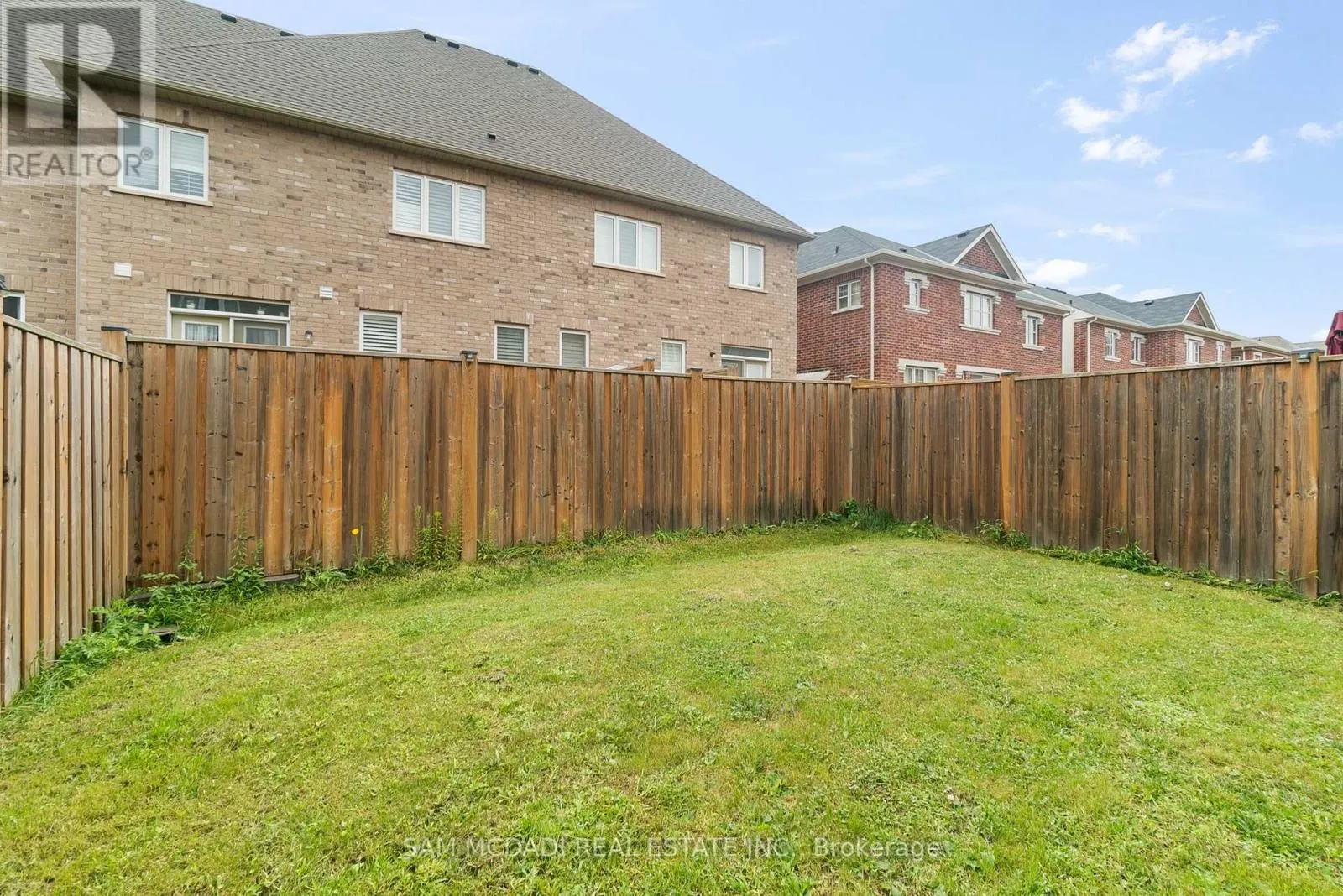 573 SETTLERS ROAD W
