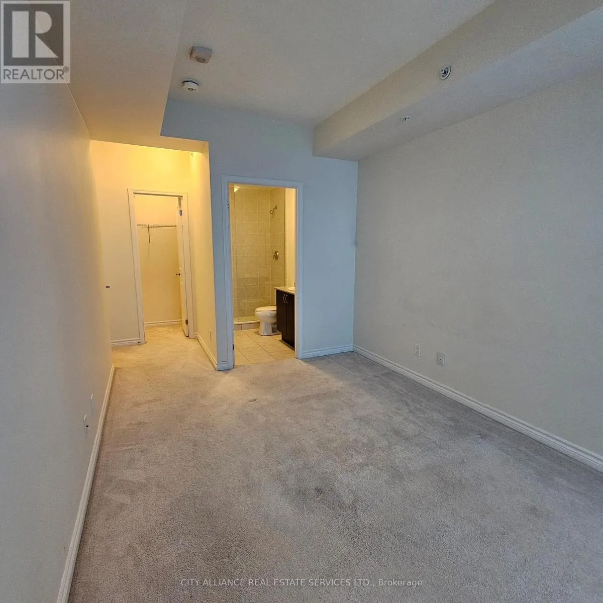512 - 2522 KEELE STREET