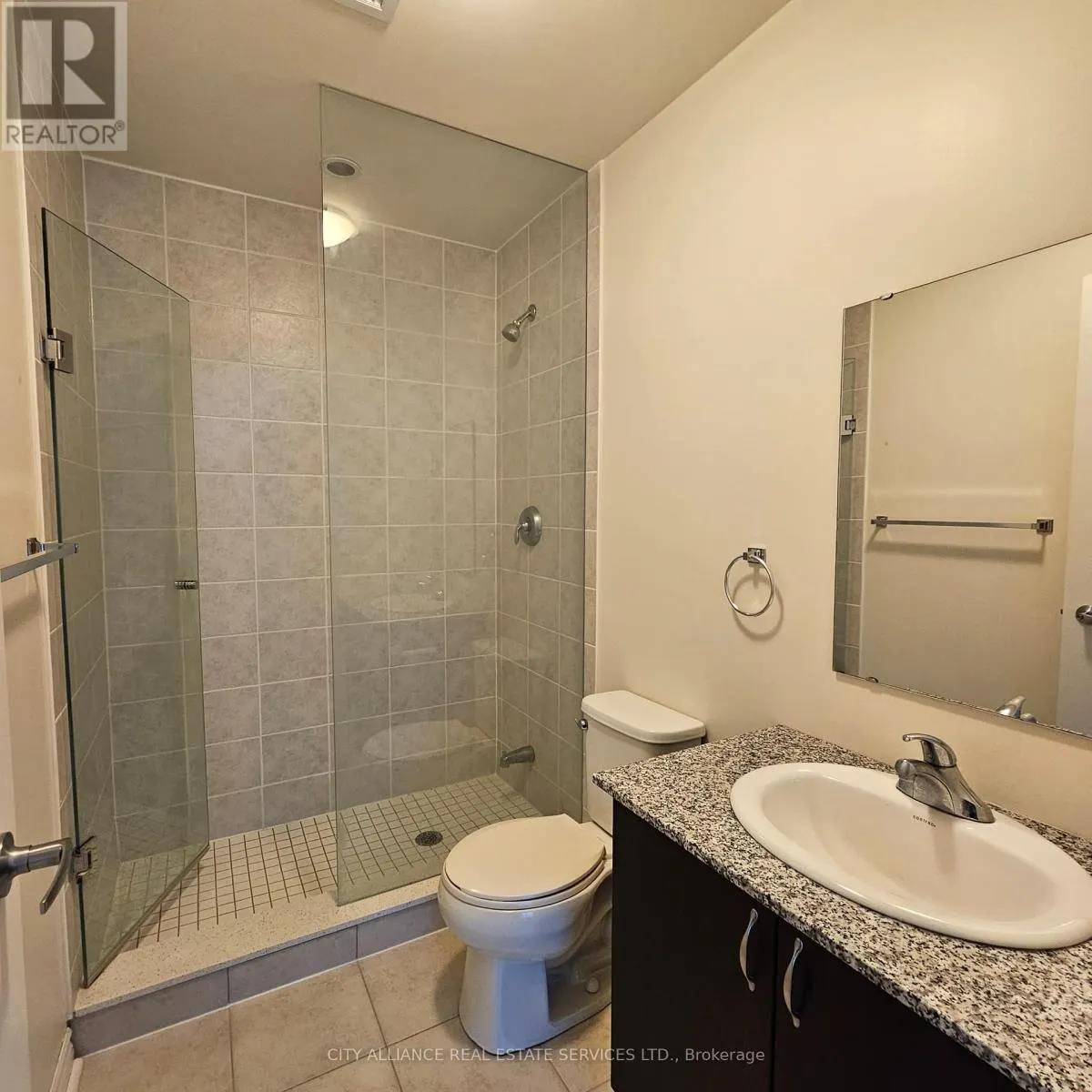 512 - 2522 KEELE STREET