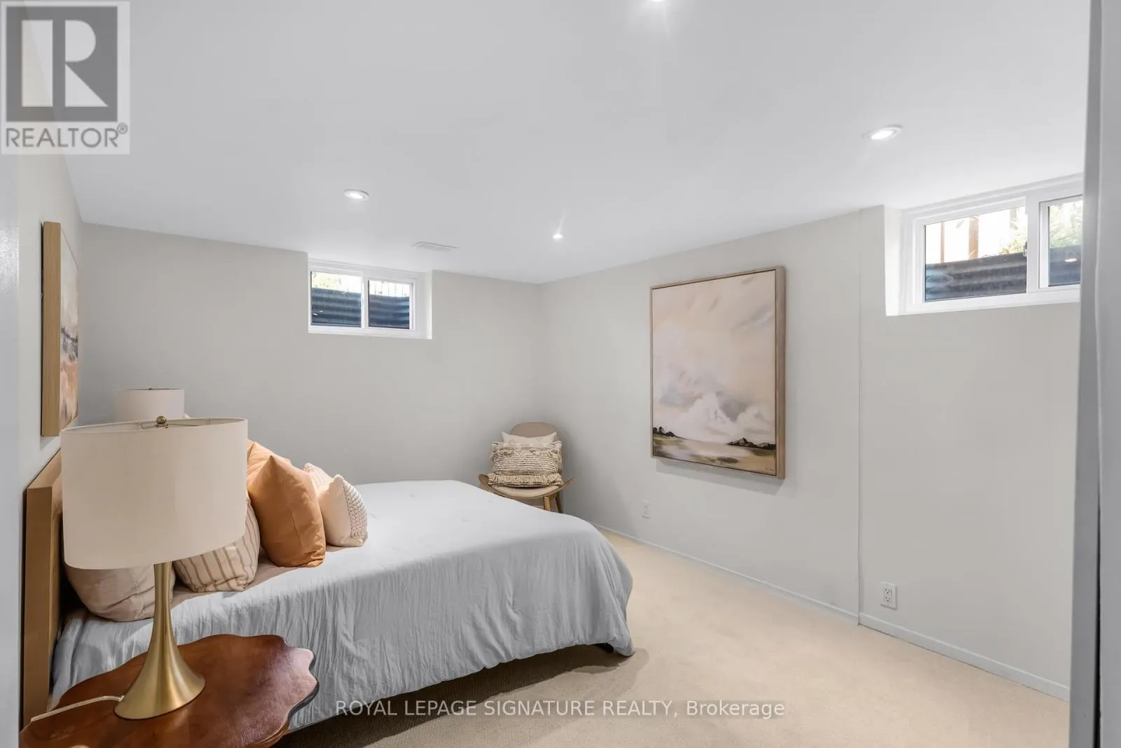 1256 TYNEBURN CRESCENT