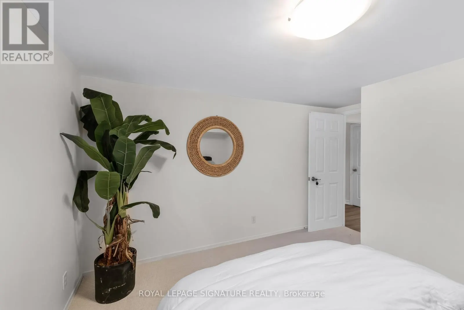 1256 TYNEBURN CRESCENT