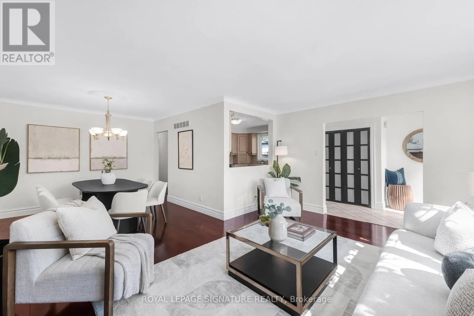 1256 TYNEBURN CRESCENT