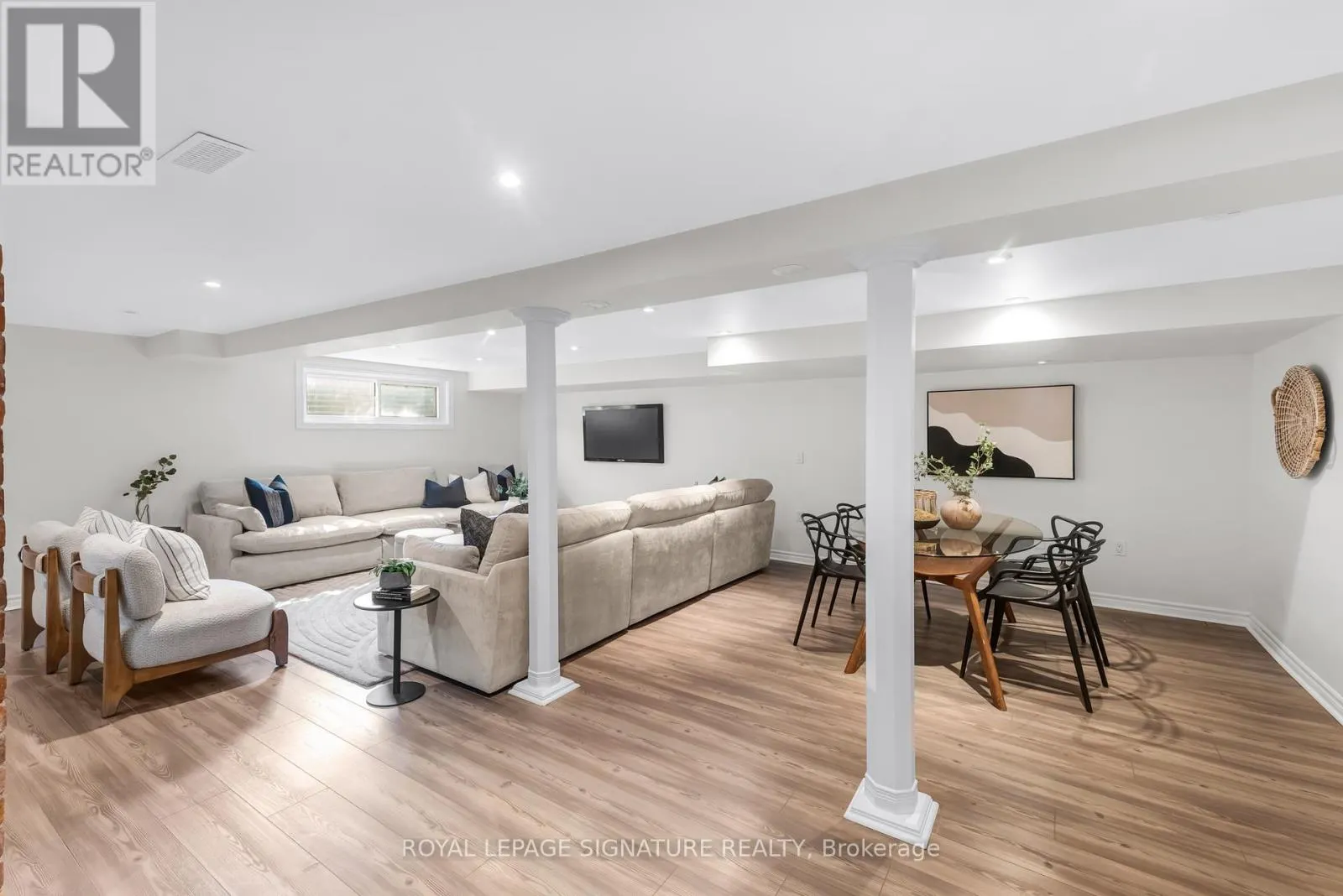 1256 TYNEBURN CRESCENT