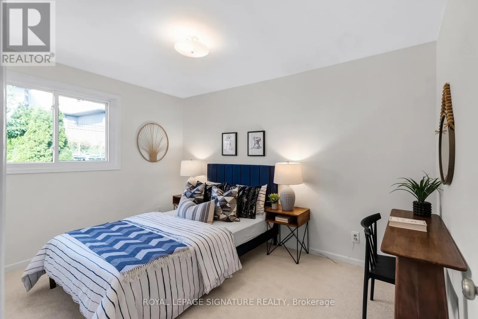 1256 TYNEBURN CRESCENT