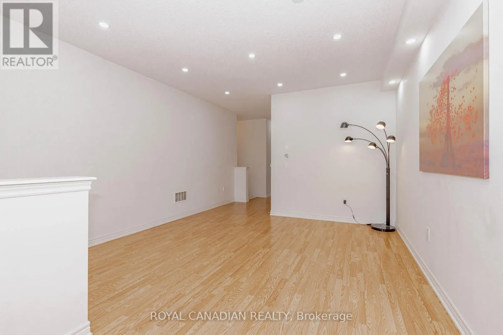 1533 CARR LANDING