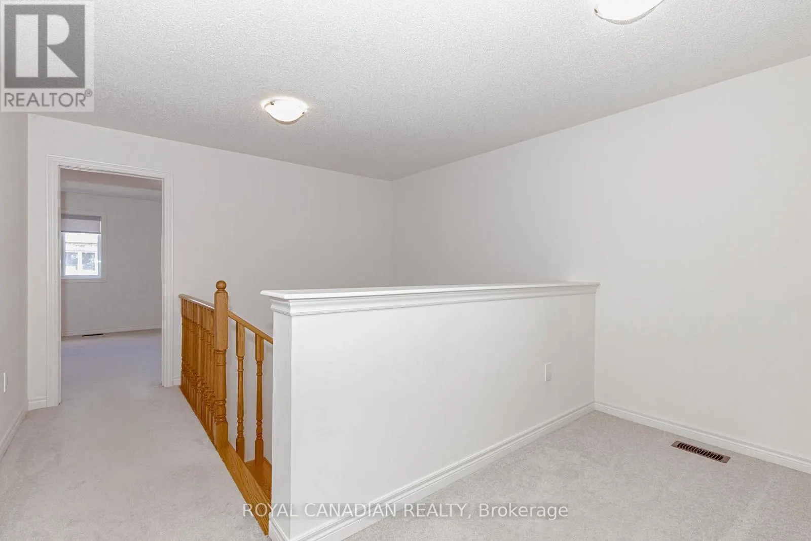 1533 CARR LANDING