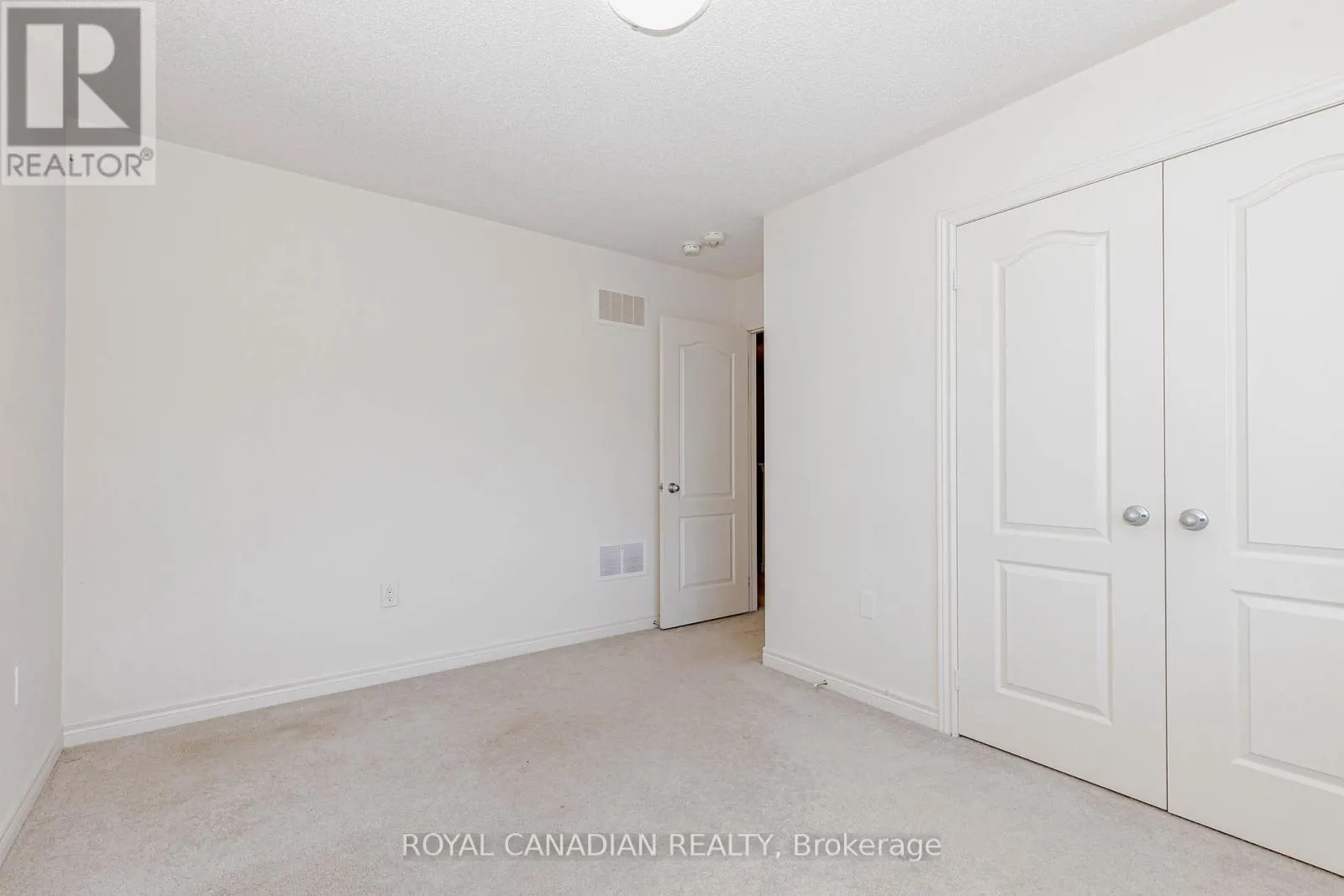 1533 CARR LANDING