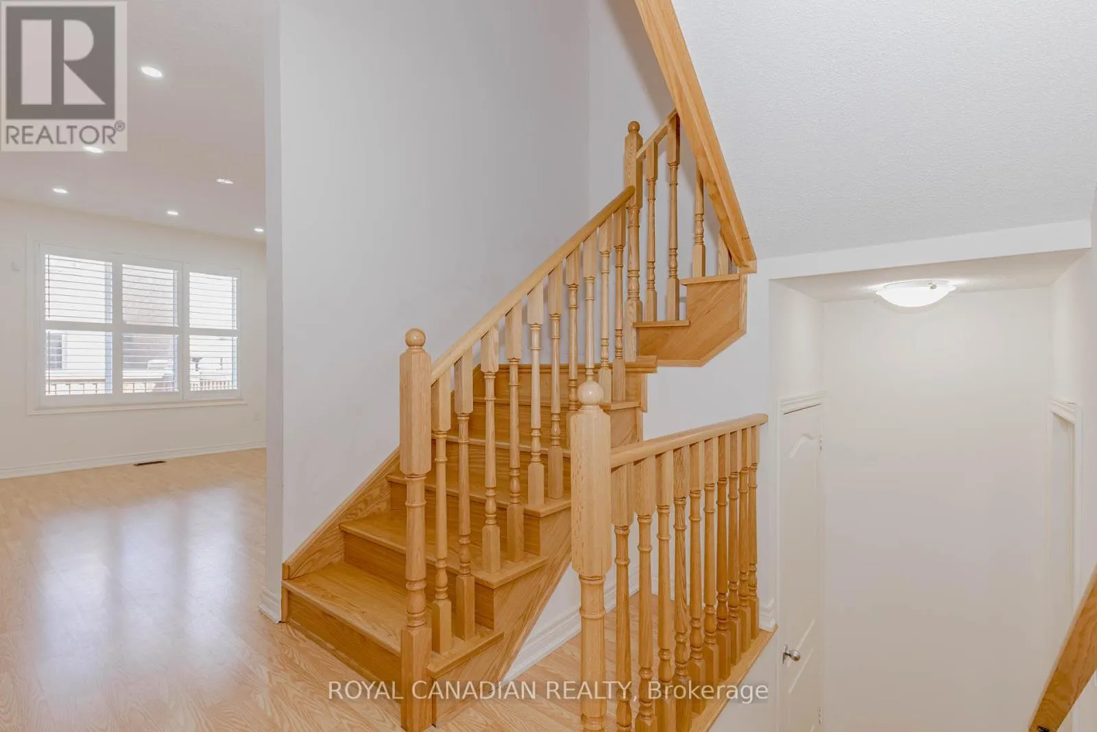 1533 CARR LANDING
