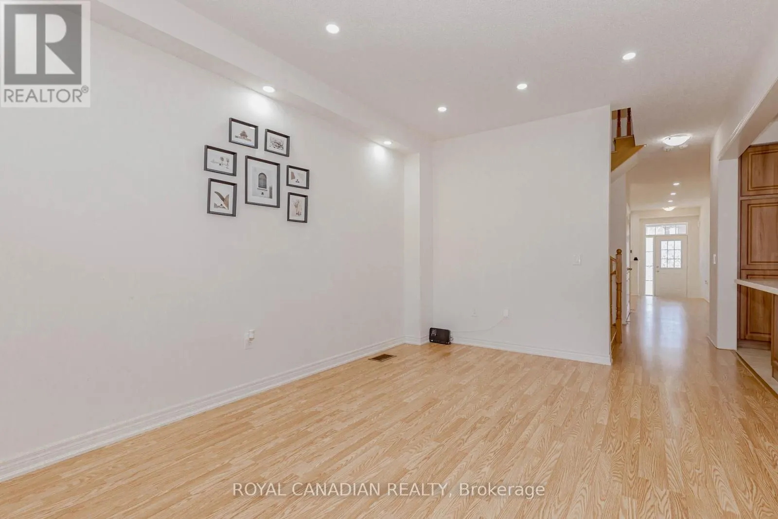 1533 CARR LANDING