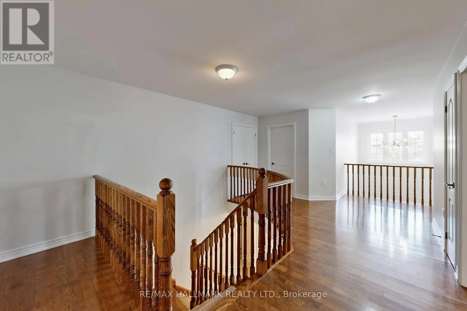 33 BORLAND CRESCENT