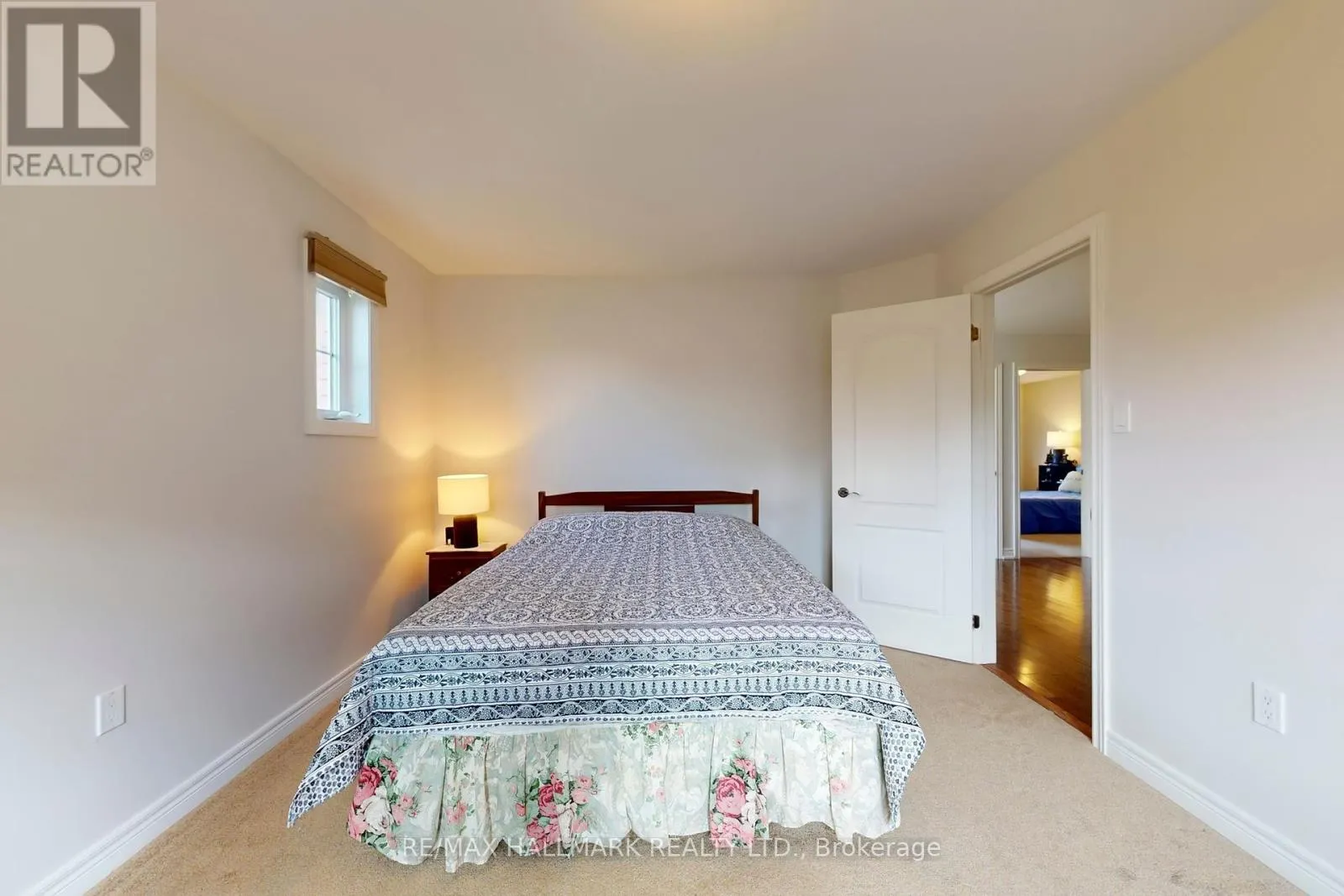 33 BORLAND CRESCENT