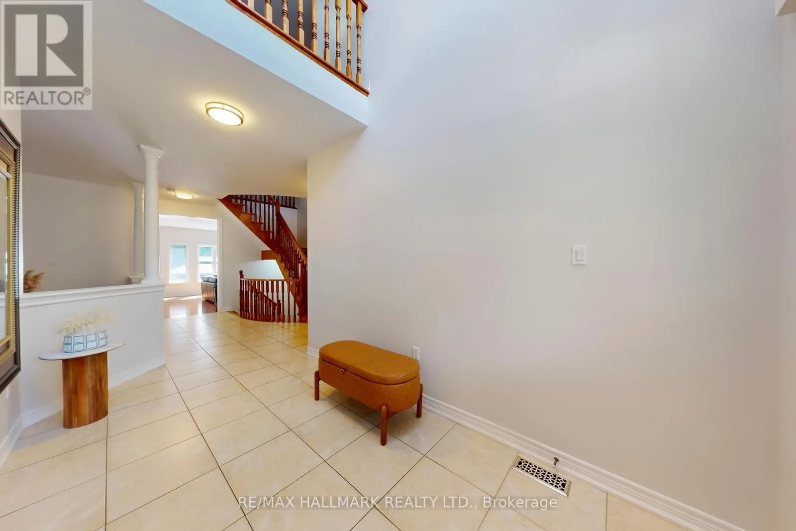 33 BORLAND CRESCENT