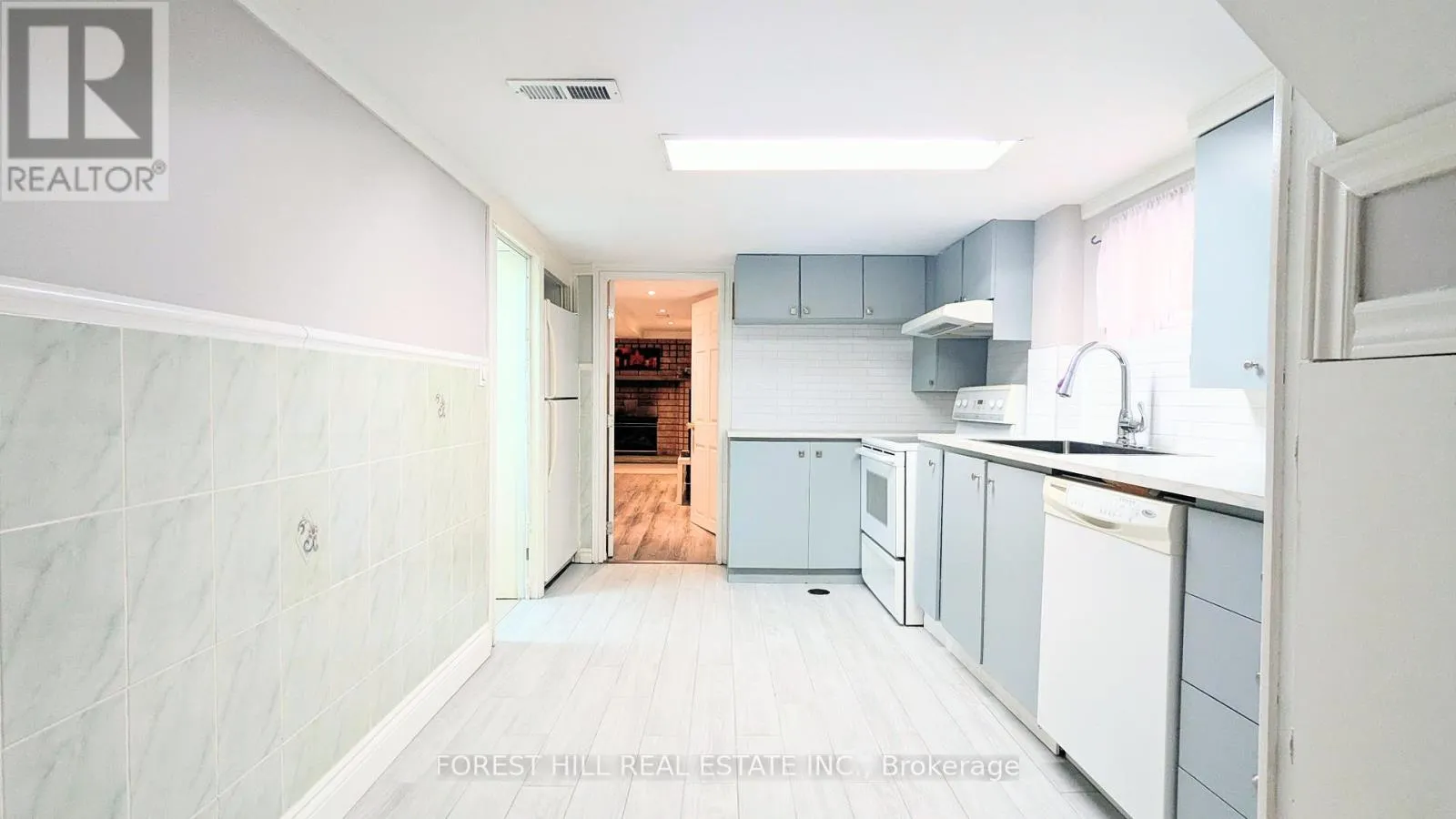 34 ROTHERHAM AVENUE