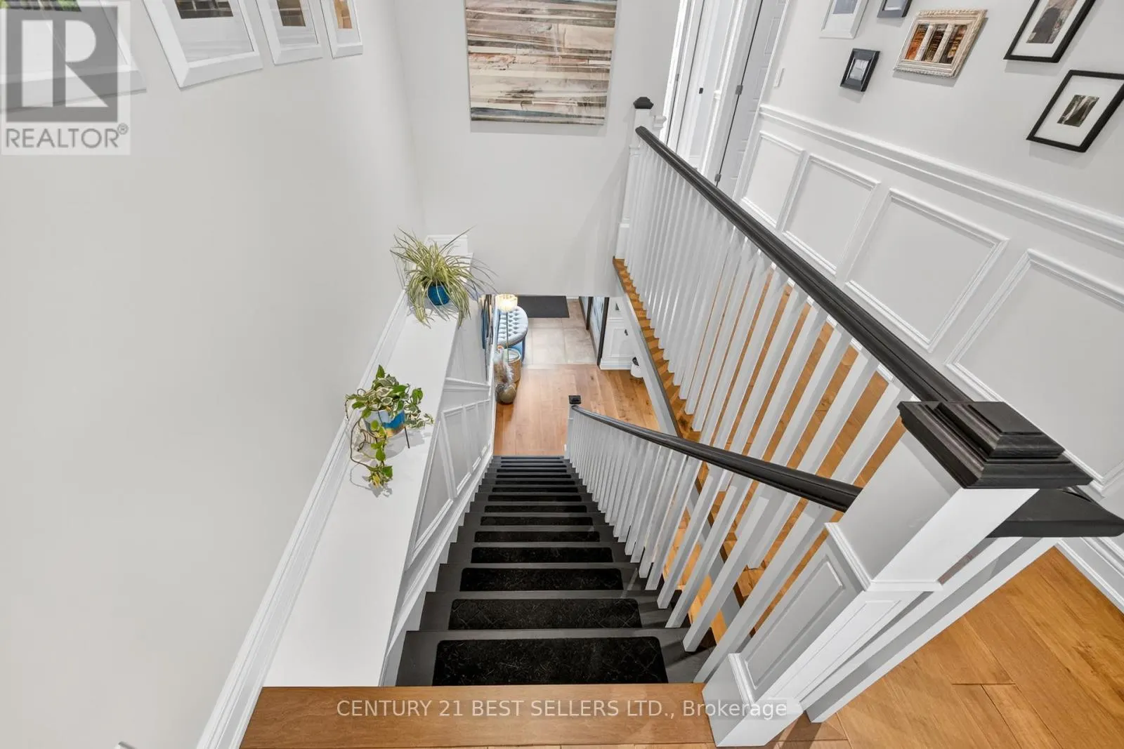 28 WINGROVE HILL