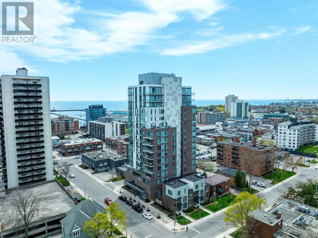 401 - 8 ANN STREET