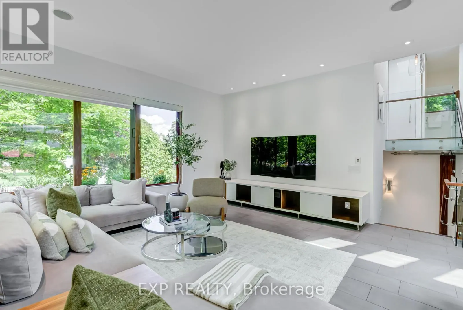 26 RICHMOND DRIVE