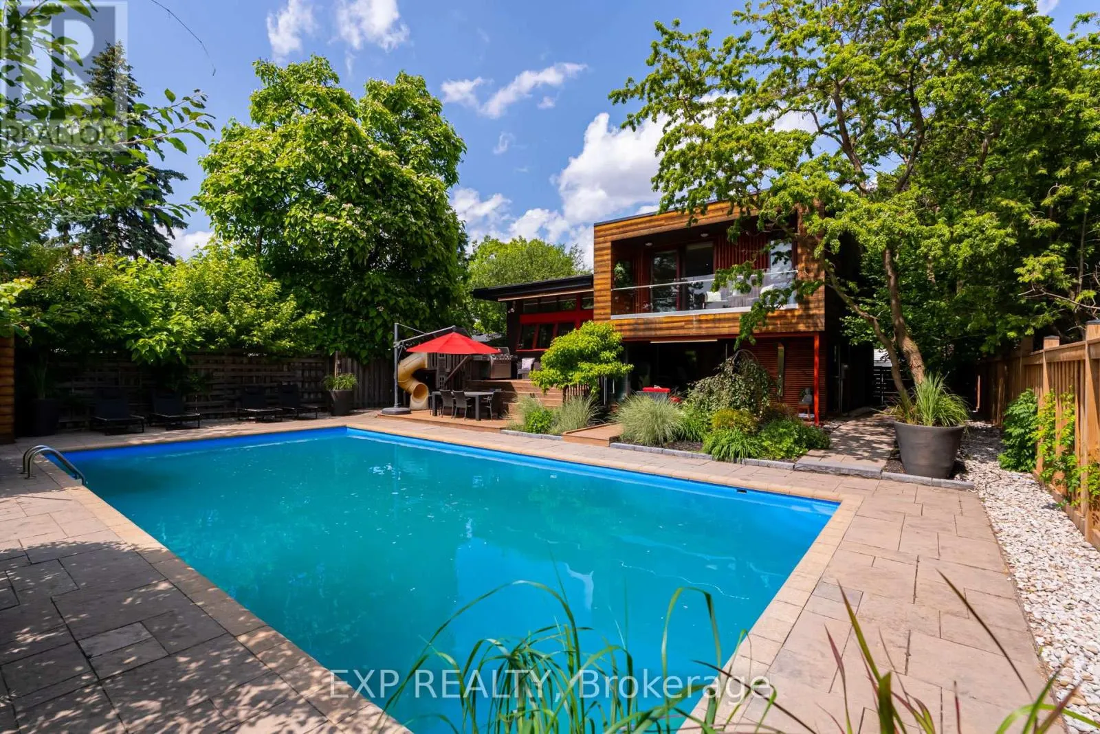 26 RICHMOND DRIVE