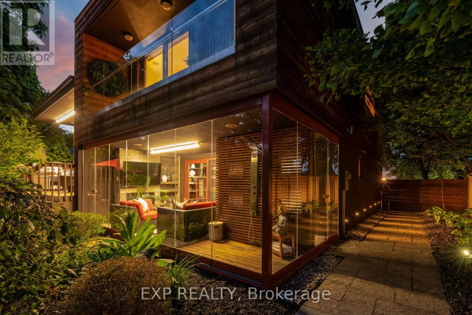 26 RICHMOND DRIVE