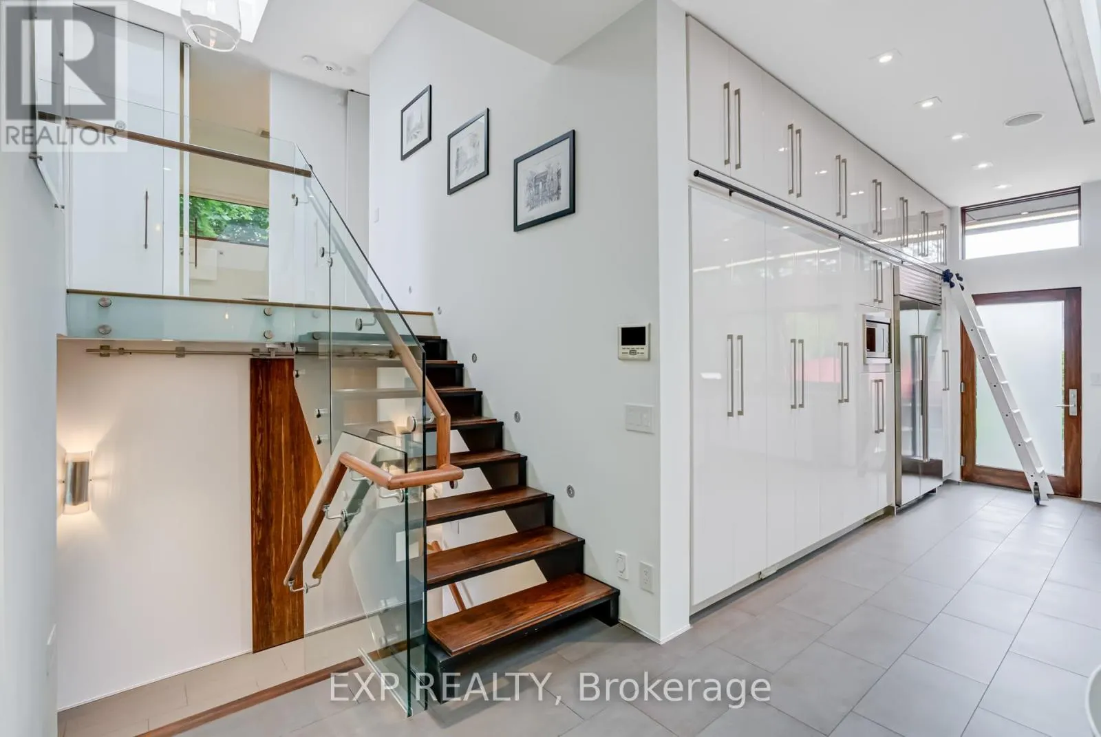 26 RICHMOND DRIVE
