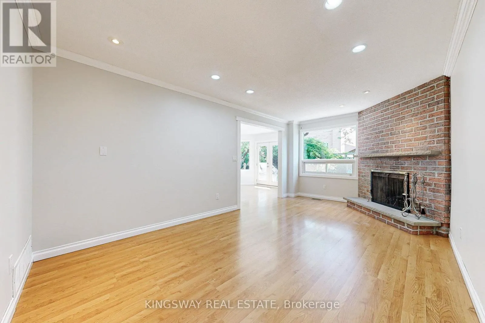 6059 TILLSDOWN DRIVE