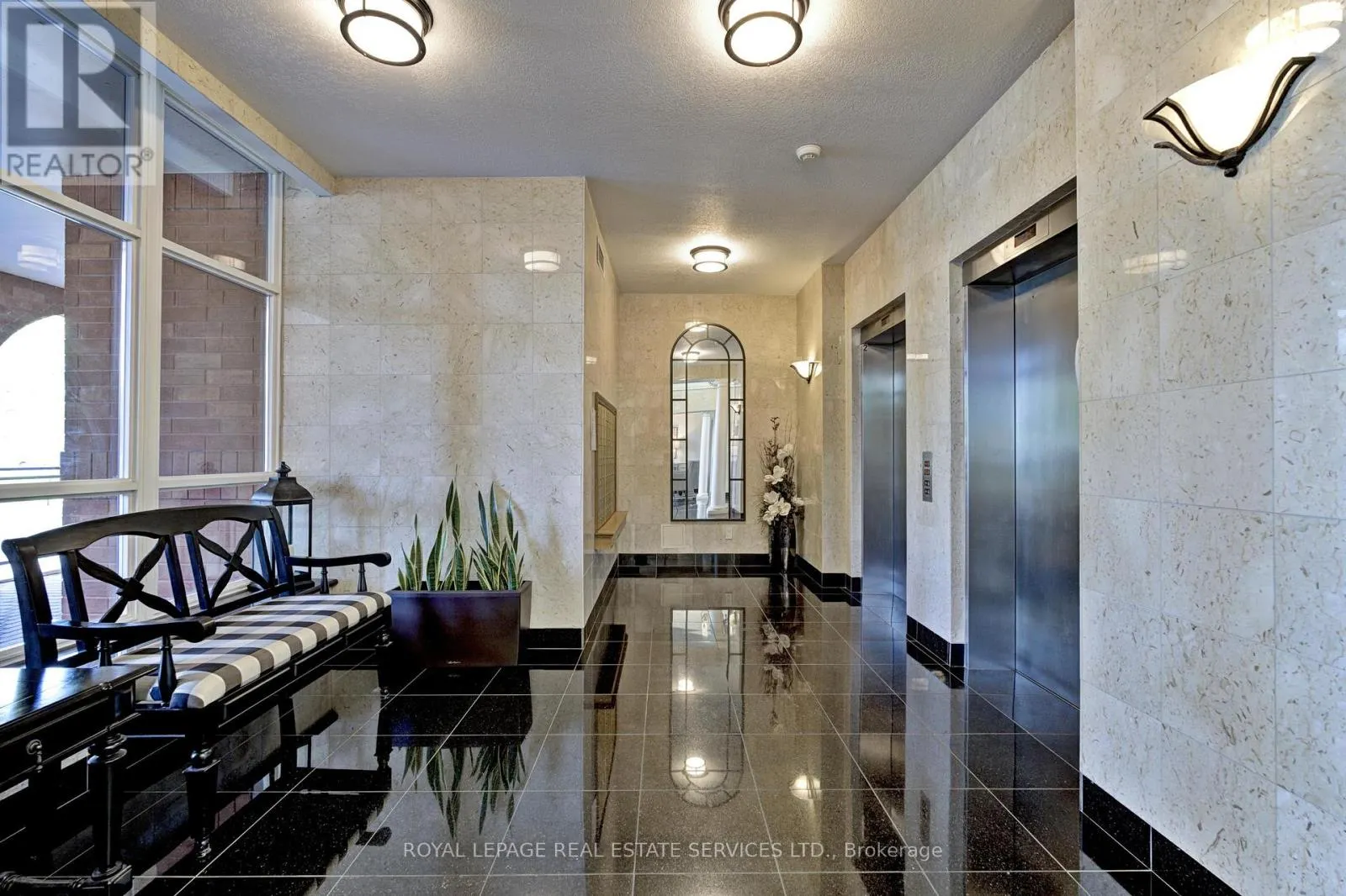 406 - 5340 LAKESHORE ROAD