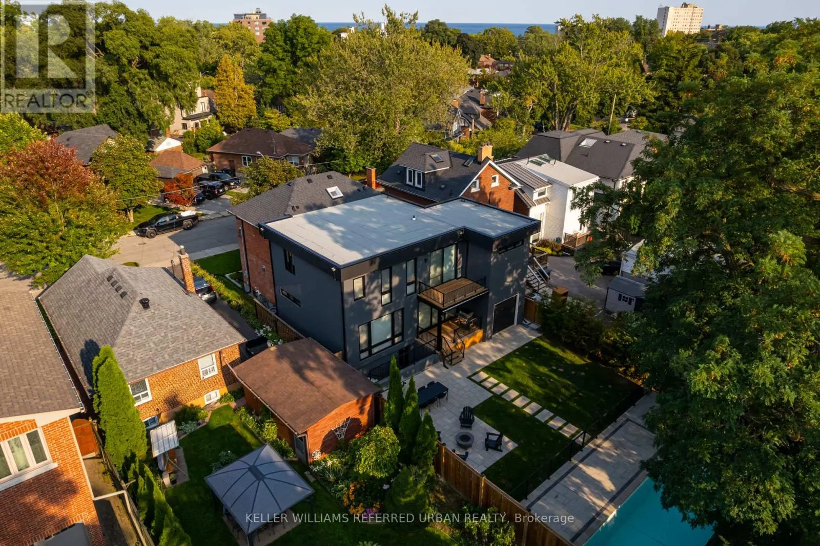 182 QUEENS AVENUE