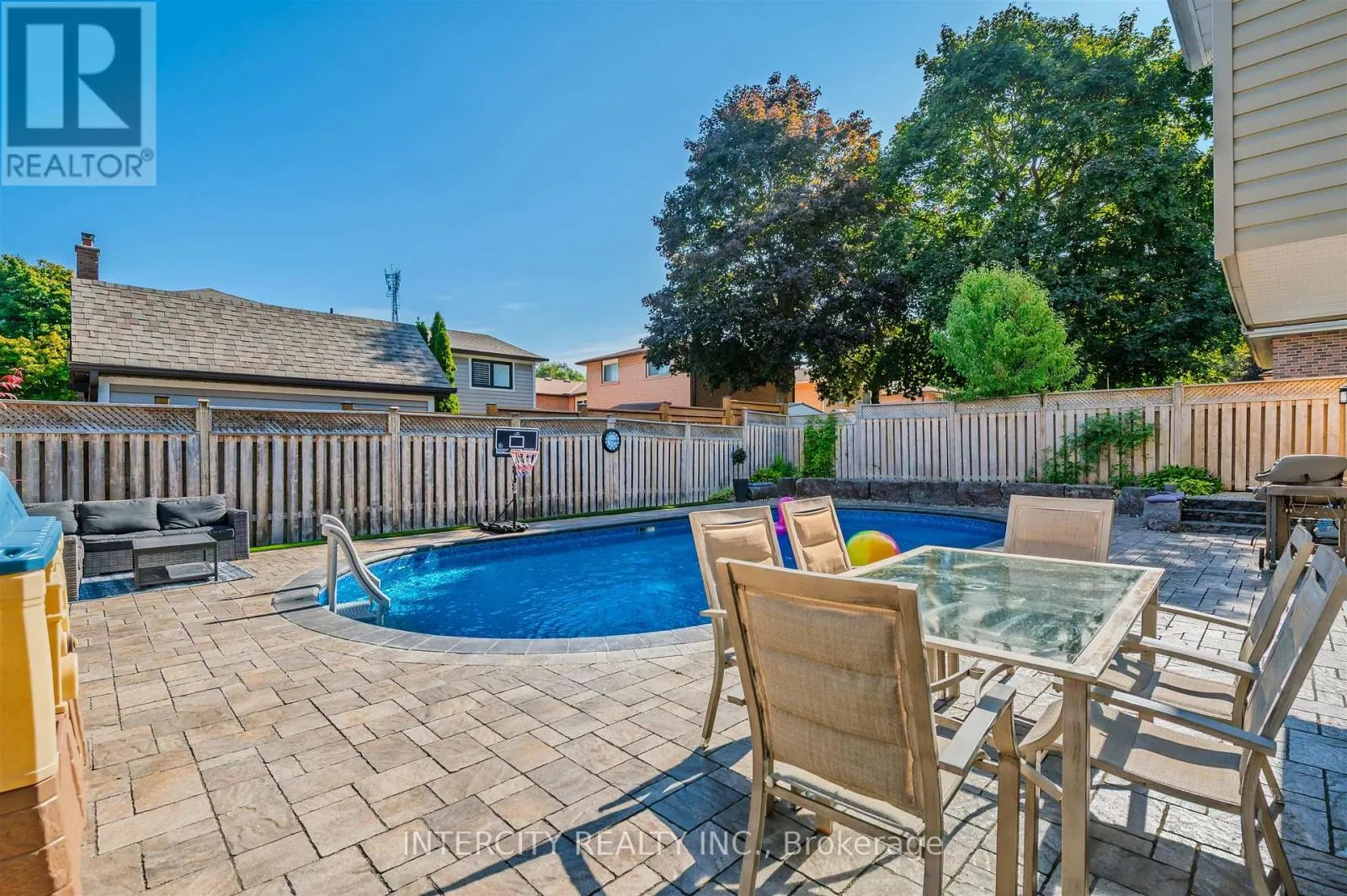 146 CONNAUGHT CRESCENT
