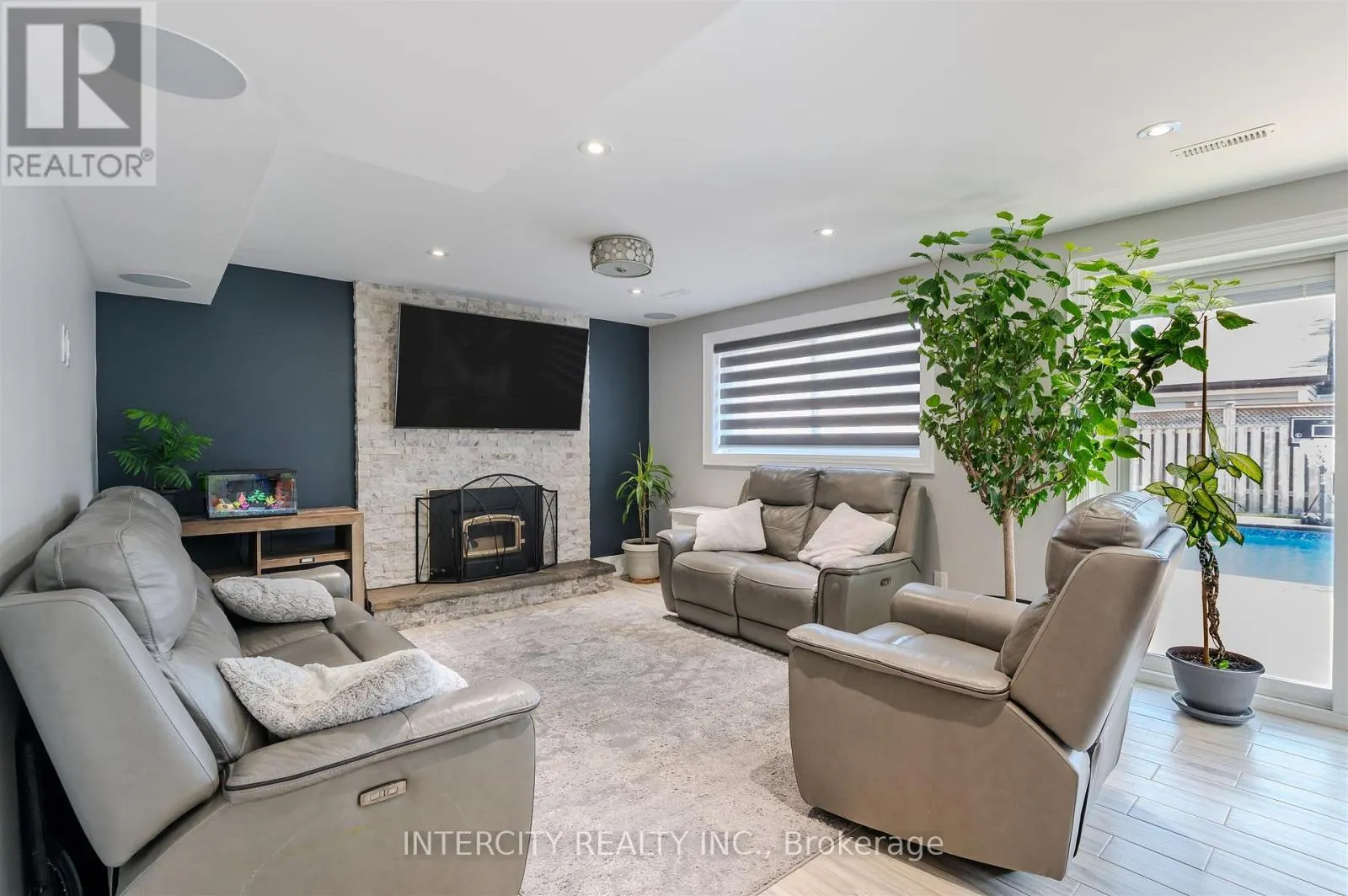 146 CONNAUGHT CRESCENT