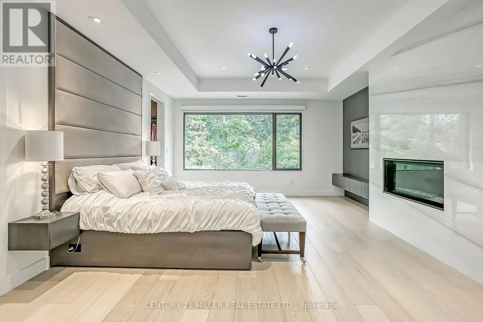 421 CHARTWELL ROAD