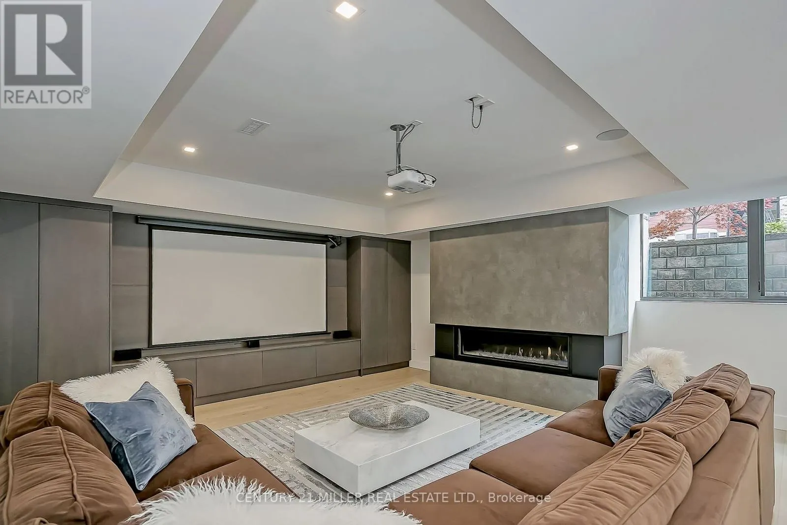 421 CHARTWELL ROAD