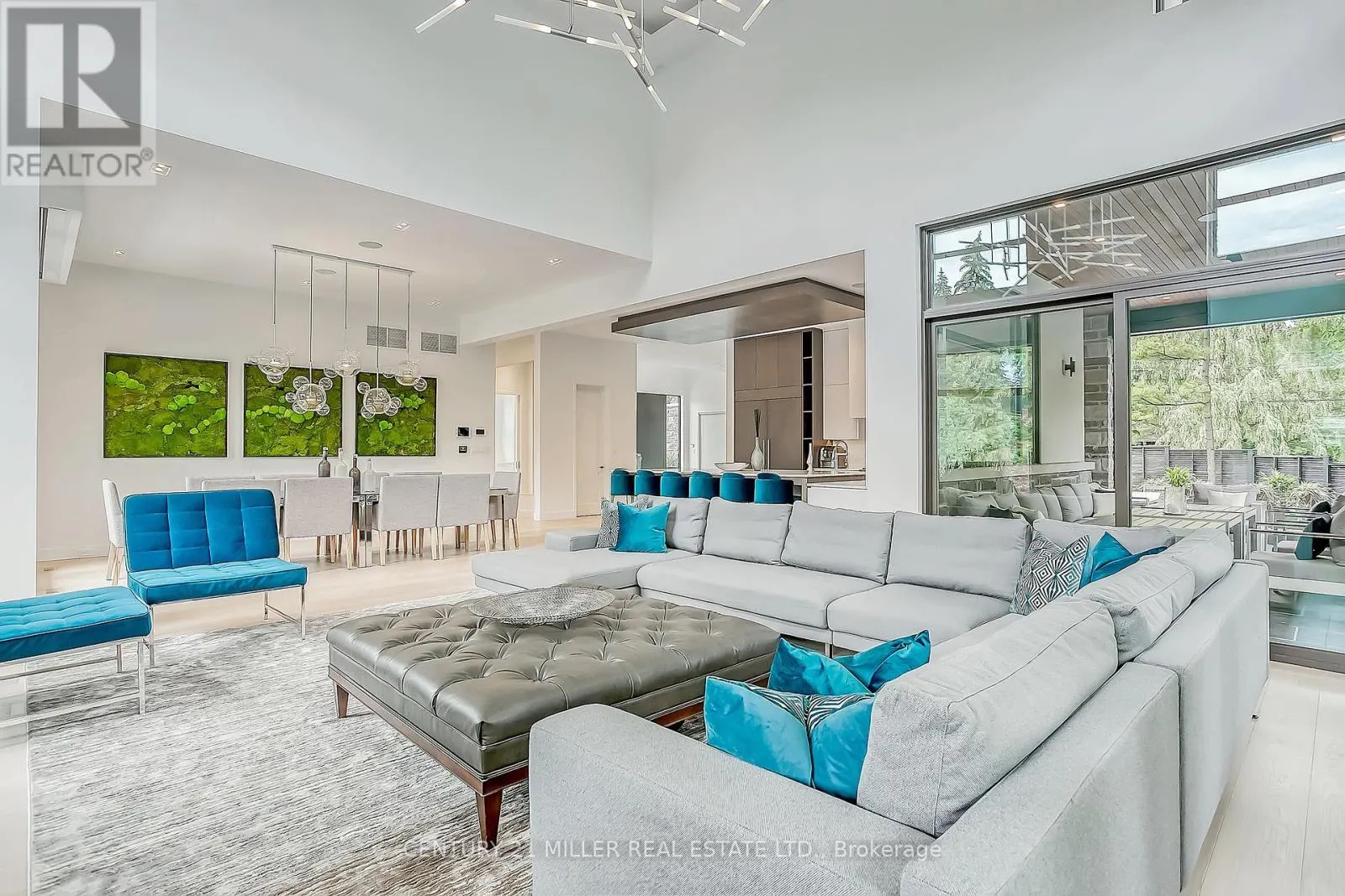 421 CHARTWELL ROAD