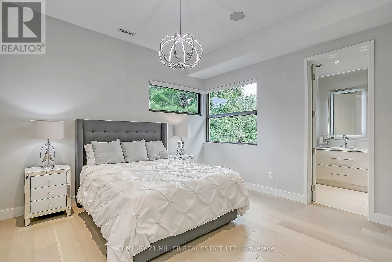 421 CHARTWELL ROAD