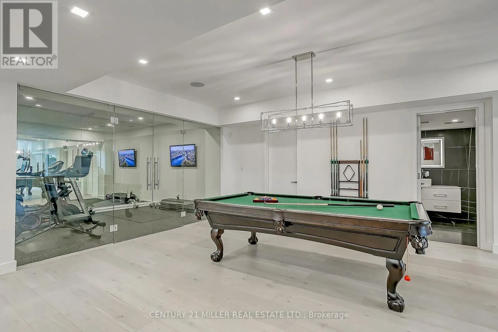421 CHARTWELL ROAD