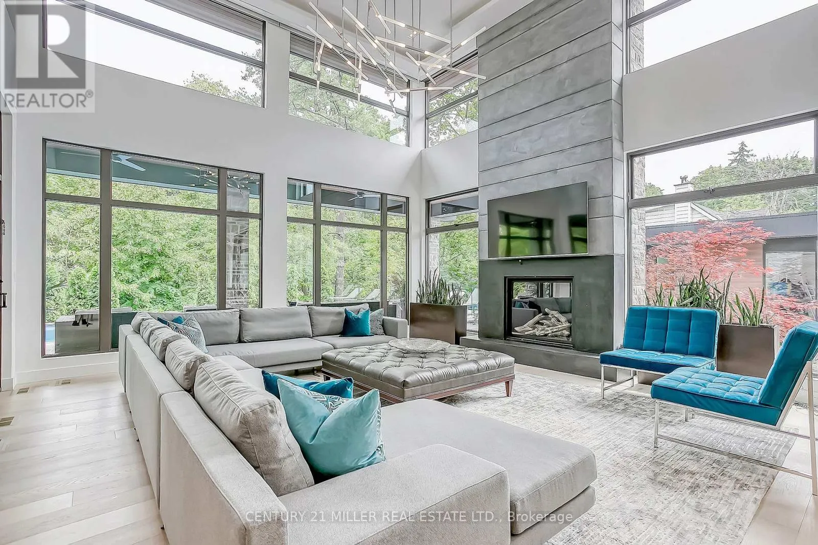 421 CHARTWELL ROAD
