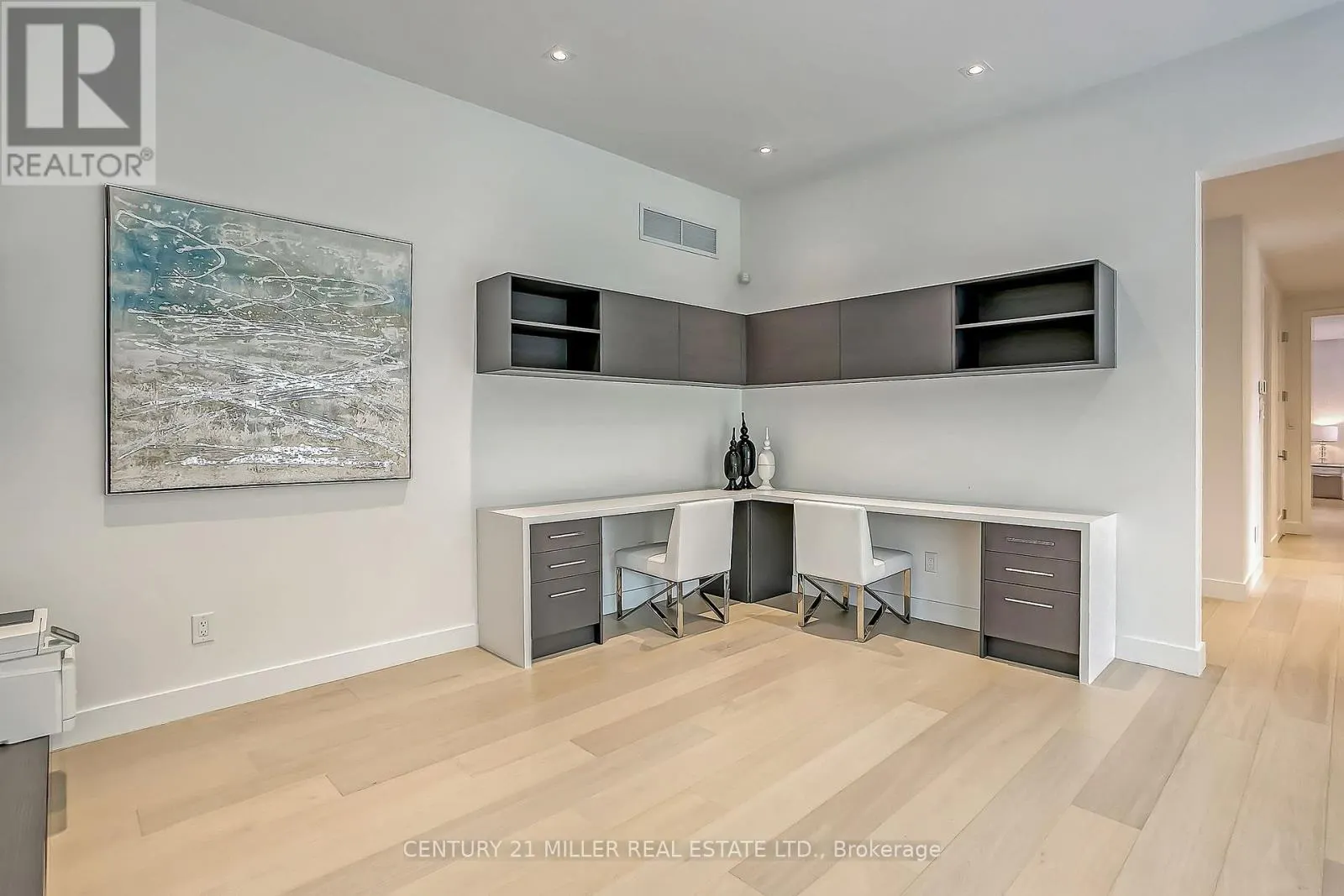 421 CHARTWELL ROAD
