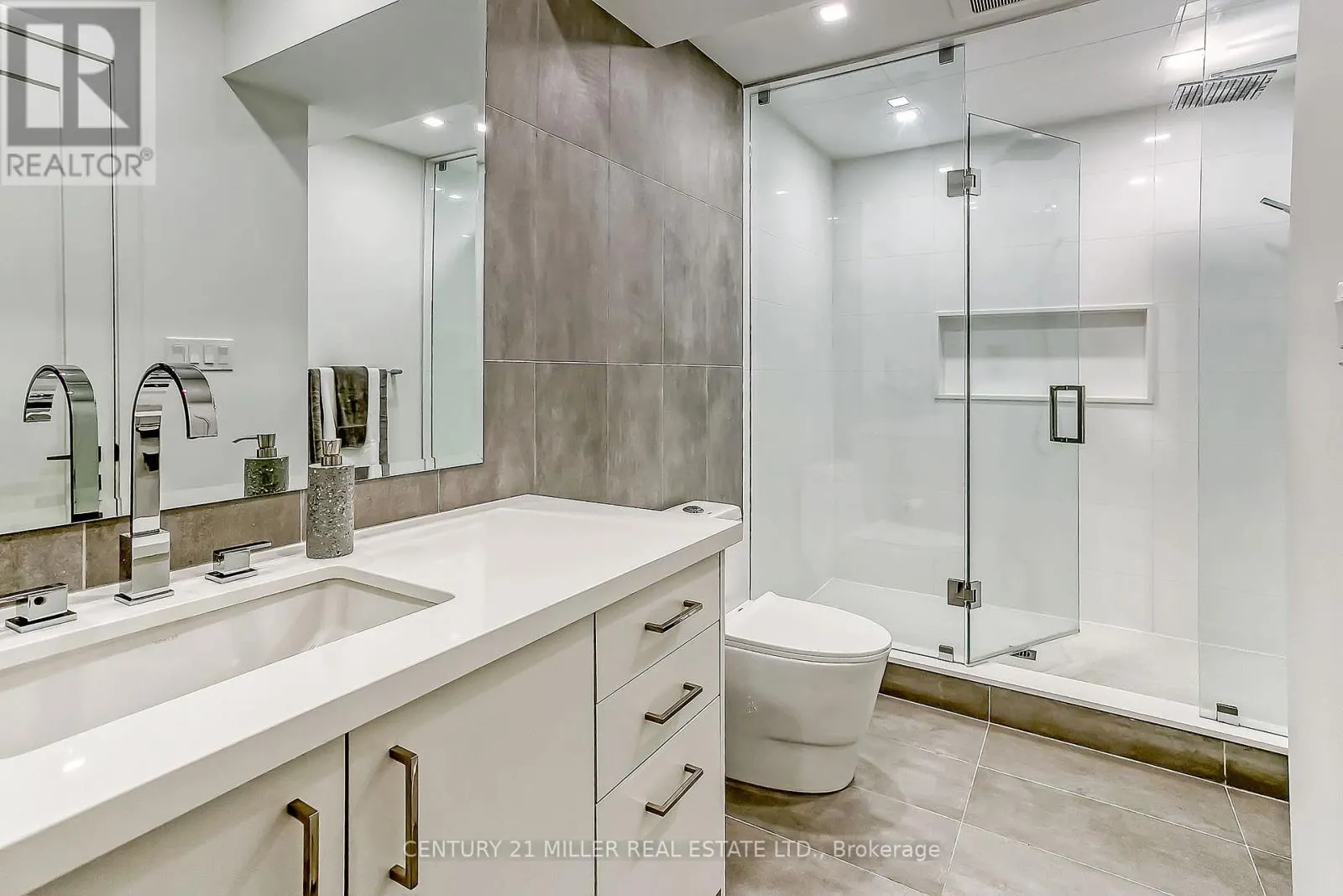 421 CHARTWELL ROAD