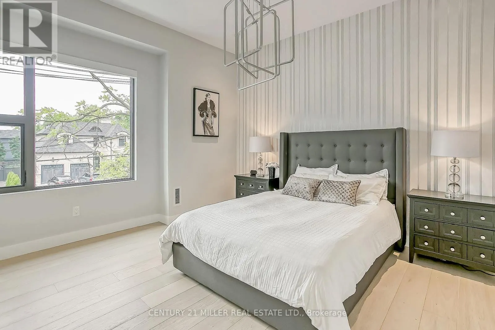 421 CHARTWELL ROAD