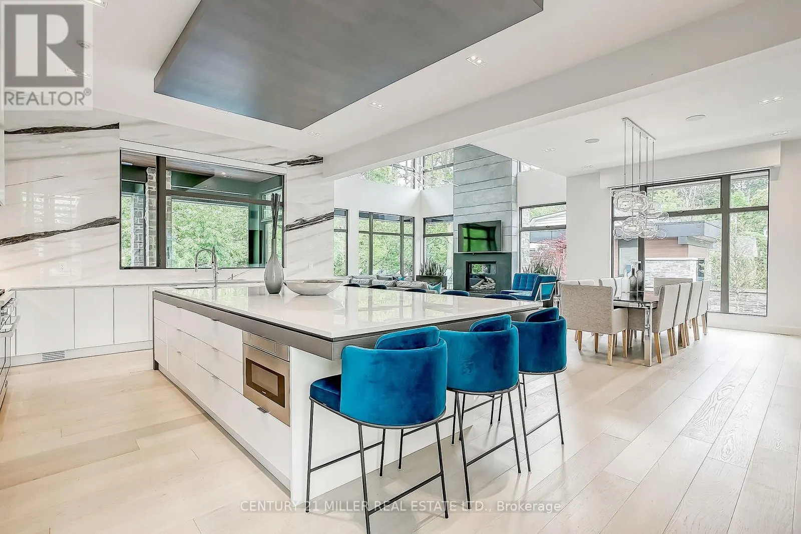 421 CHARTWELL ROAD