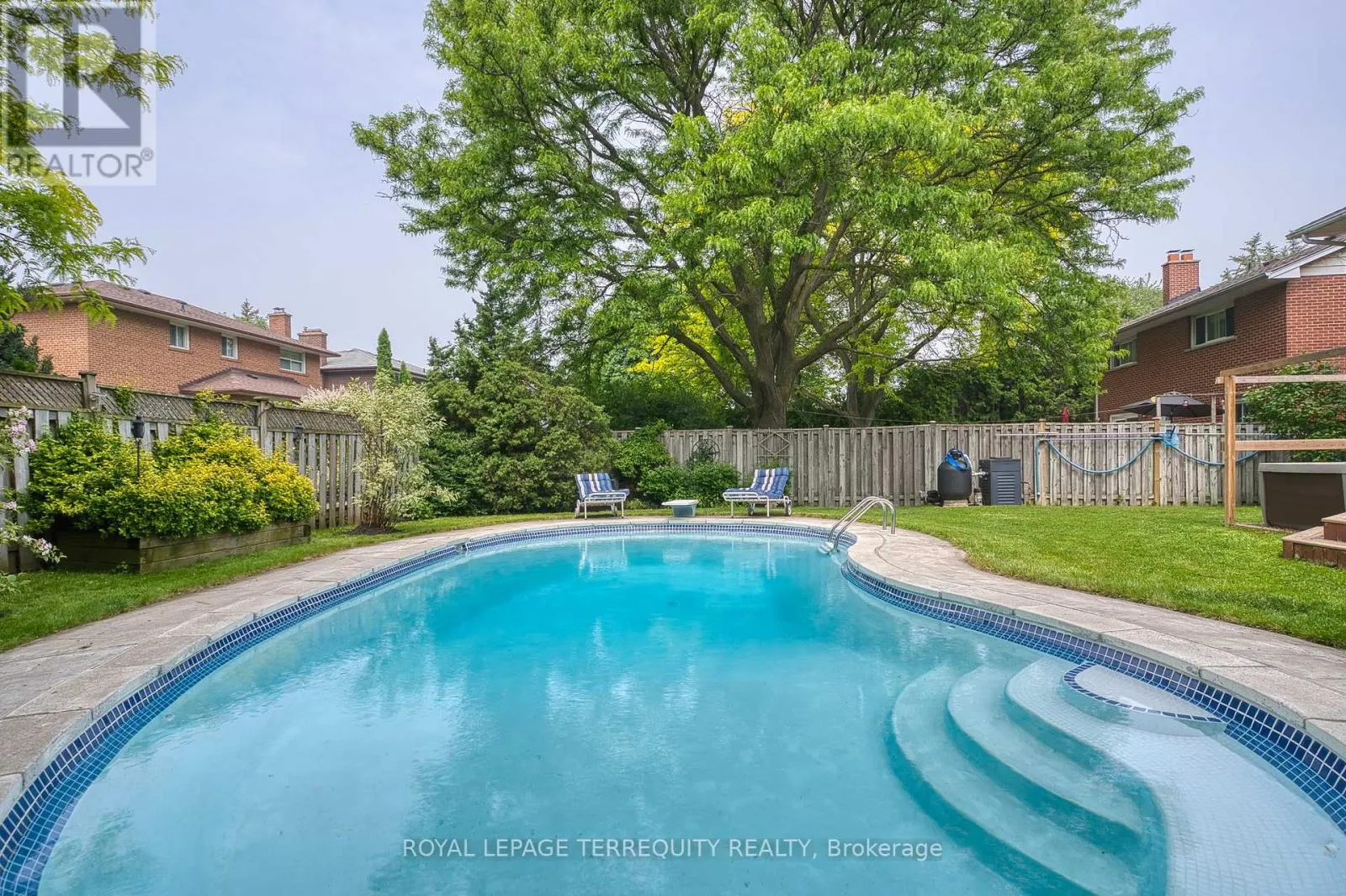 3521 PINESMOKE CRESCENT