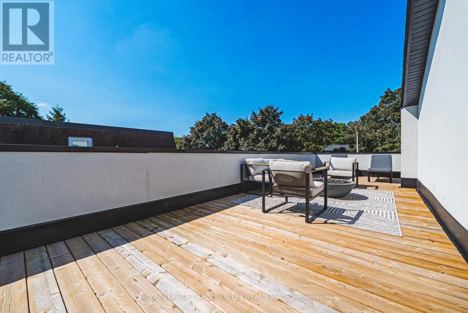 618 SANTEE GATE
