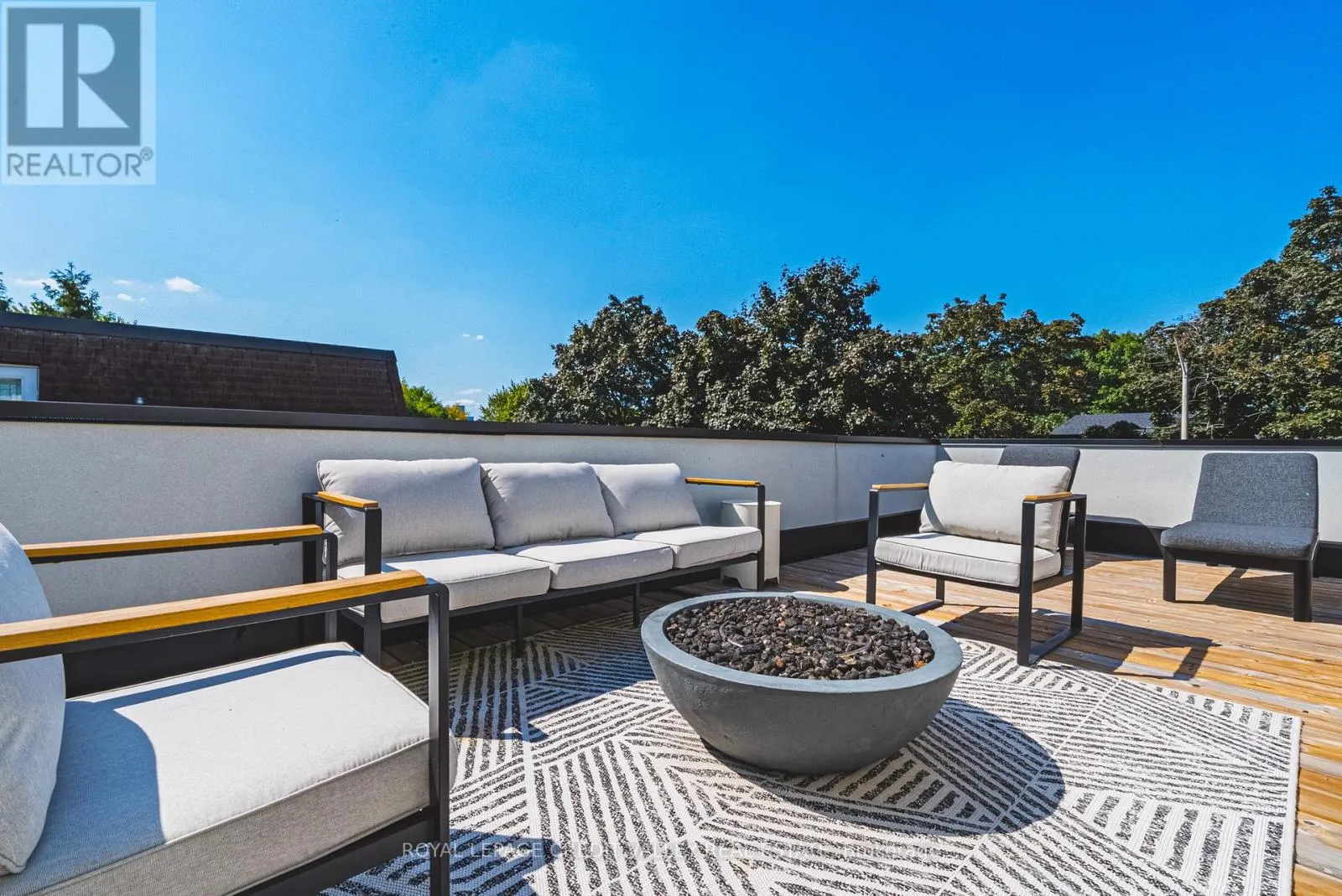 618 SANTEE GATE