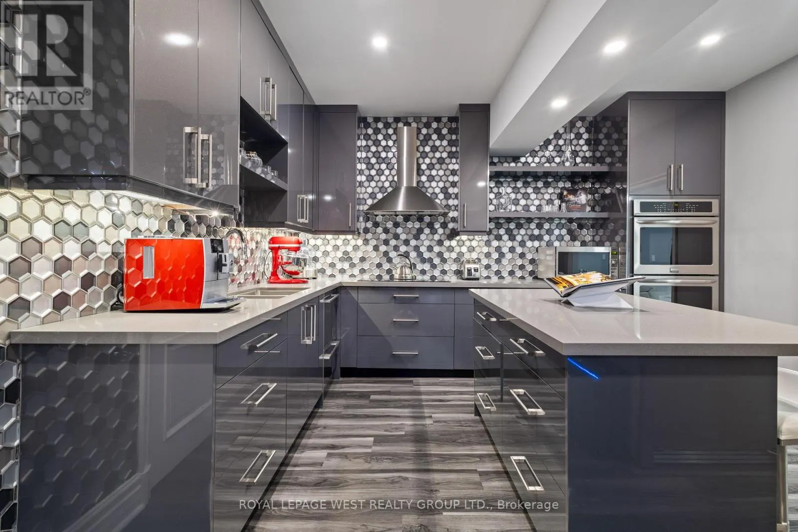 24 MCARTHUR HEIGHTS