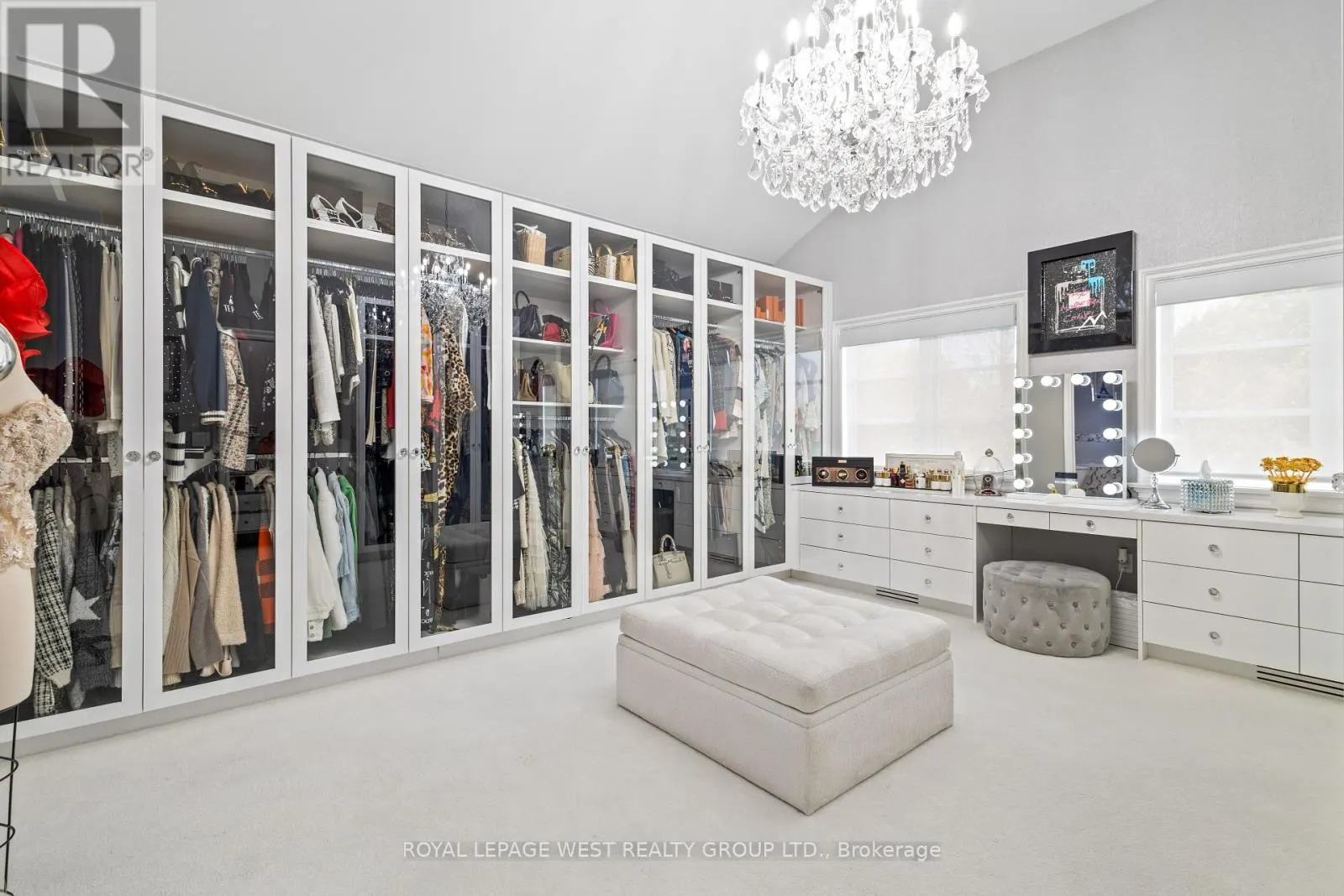 24 MCARTHUR HEIGHTS