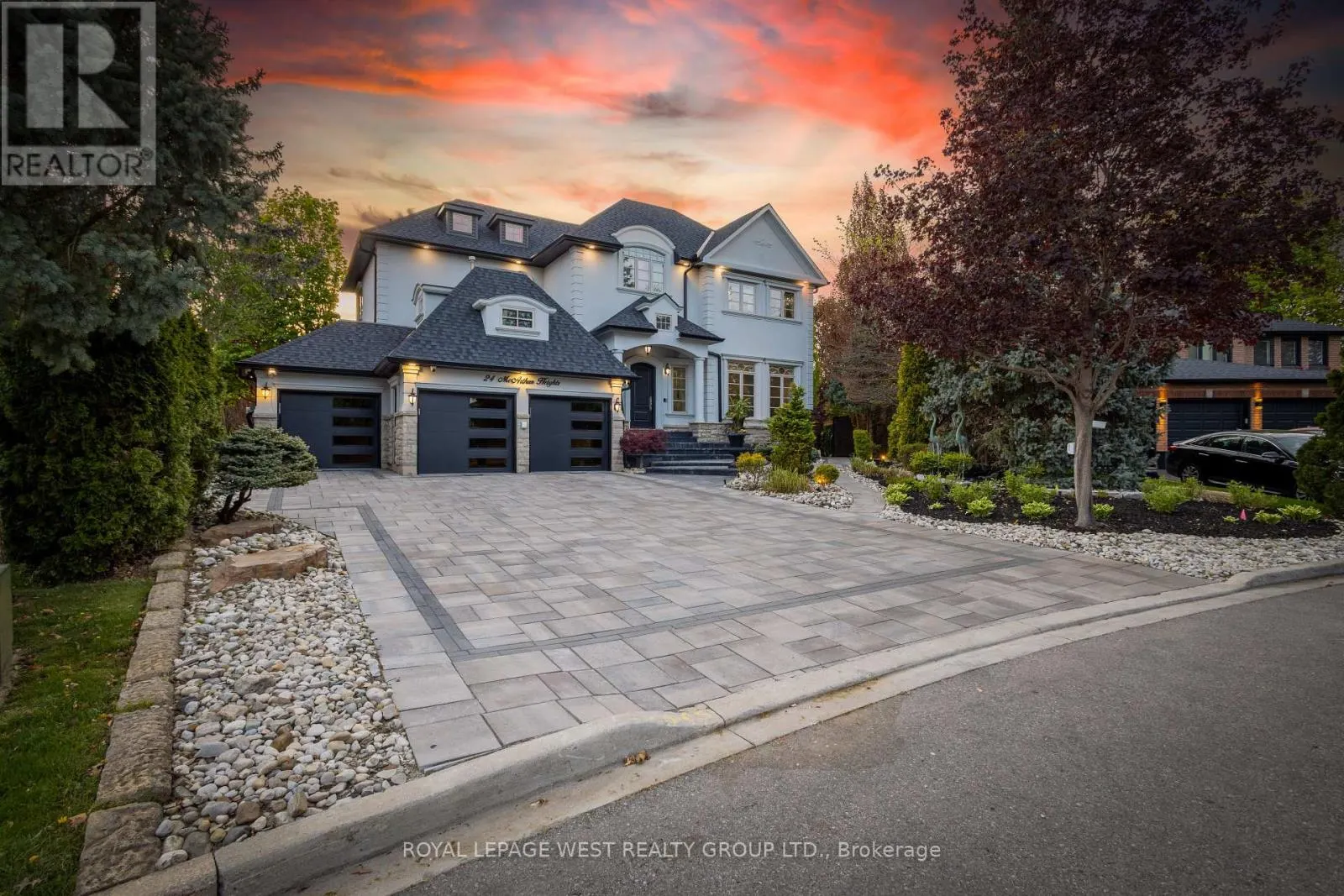 24 MCARTHUR HEIGHTS