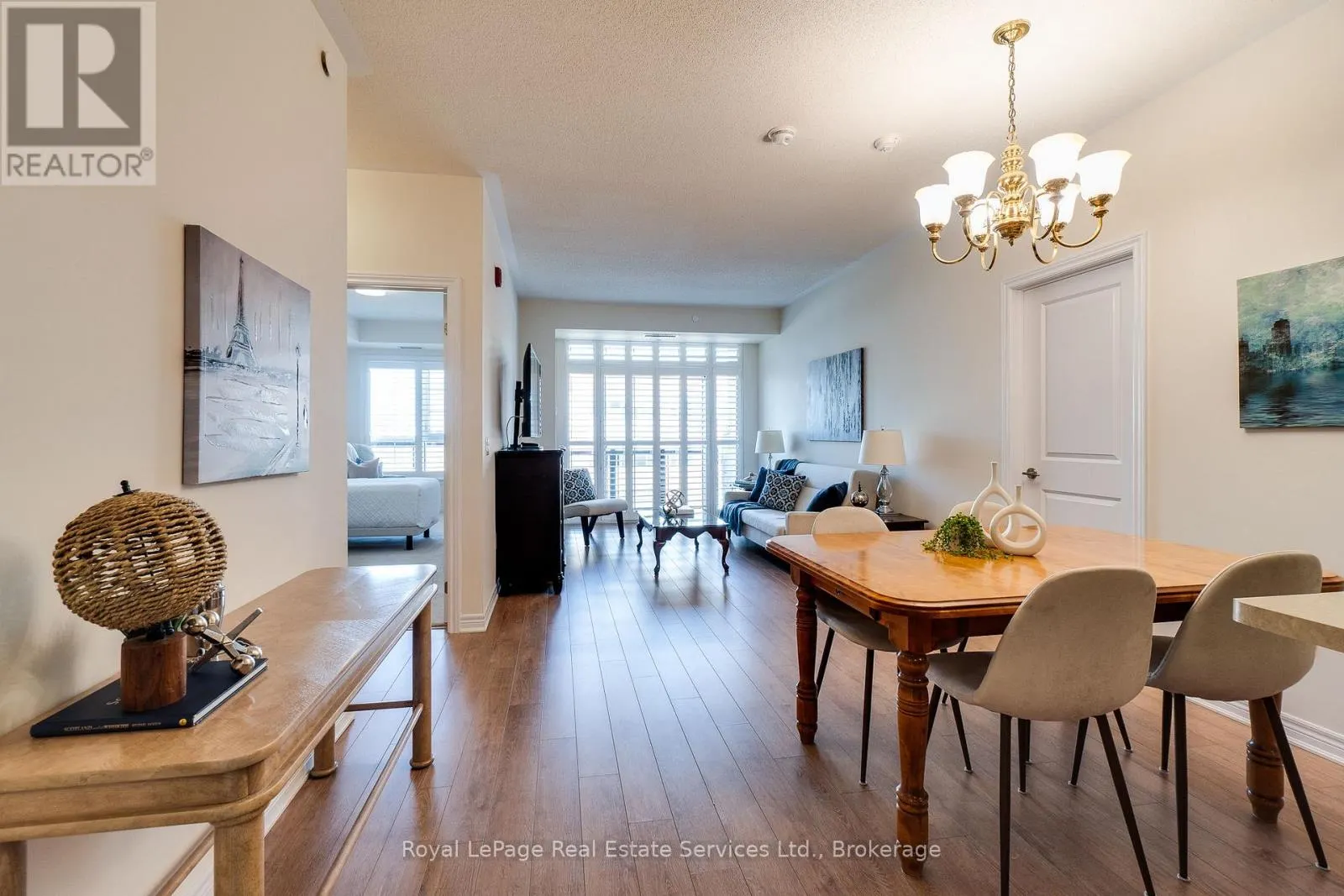 411 - 216 OAK PARK BOULEVARD, #411