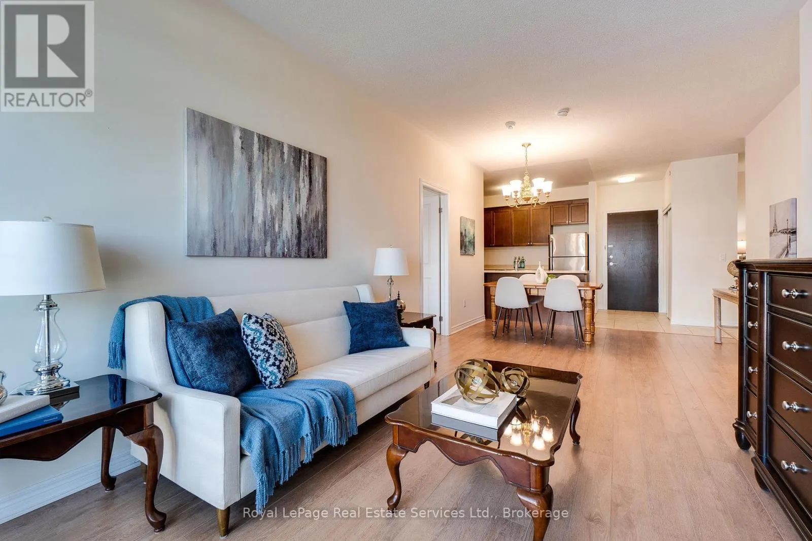 411 - 216 OAK PARK BOULEVARD, #411