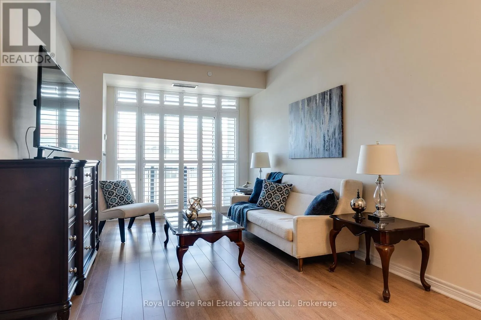 411 - 216 OAK PARK BOULEVARD, #411