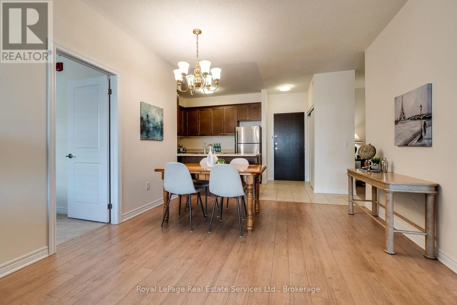 411 - 216 OAK PARK BOULEVARD, #411