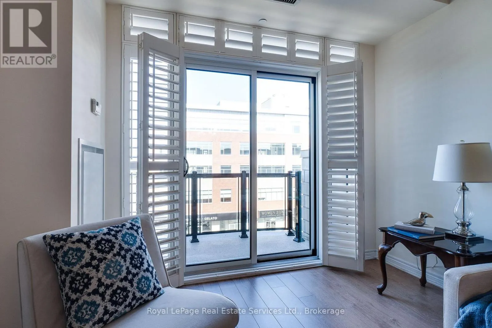411 - 216 OAK PARK BOULEVARD, #411