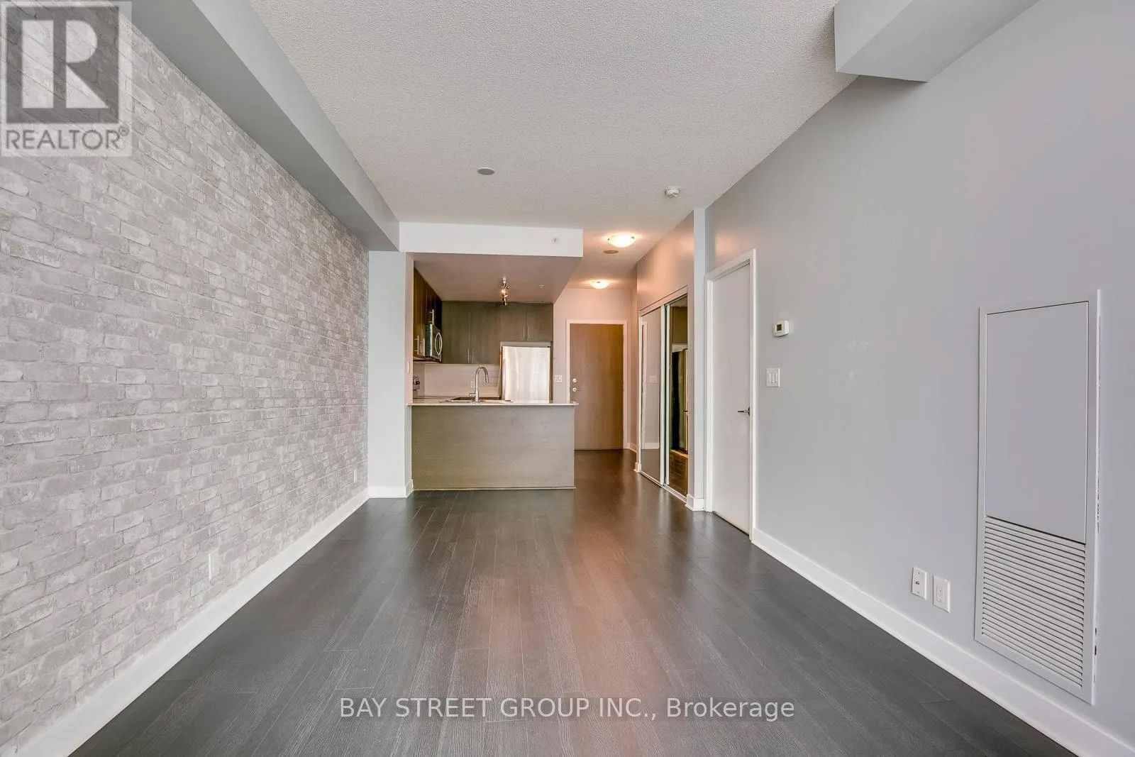 803 - 3985 GRAND PARK DRIVE